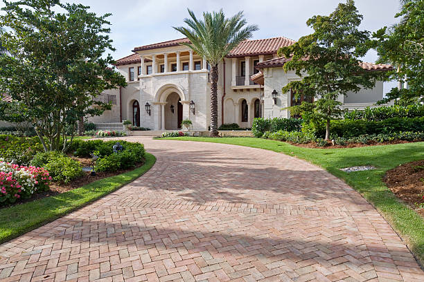 Best Driveway Paving Contractor  in Harbor Isle, NY